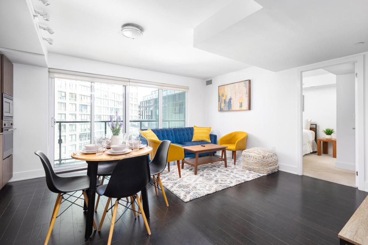 Upscale & Modern 2Bd + Den 2Ba Heart Of Downtown! Apartment Toronto Exterior foto